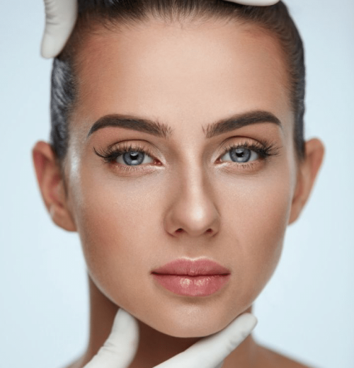 portrait+image+of+beautiful+girl+being+assesed+for+the+hydrafacial